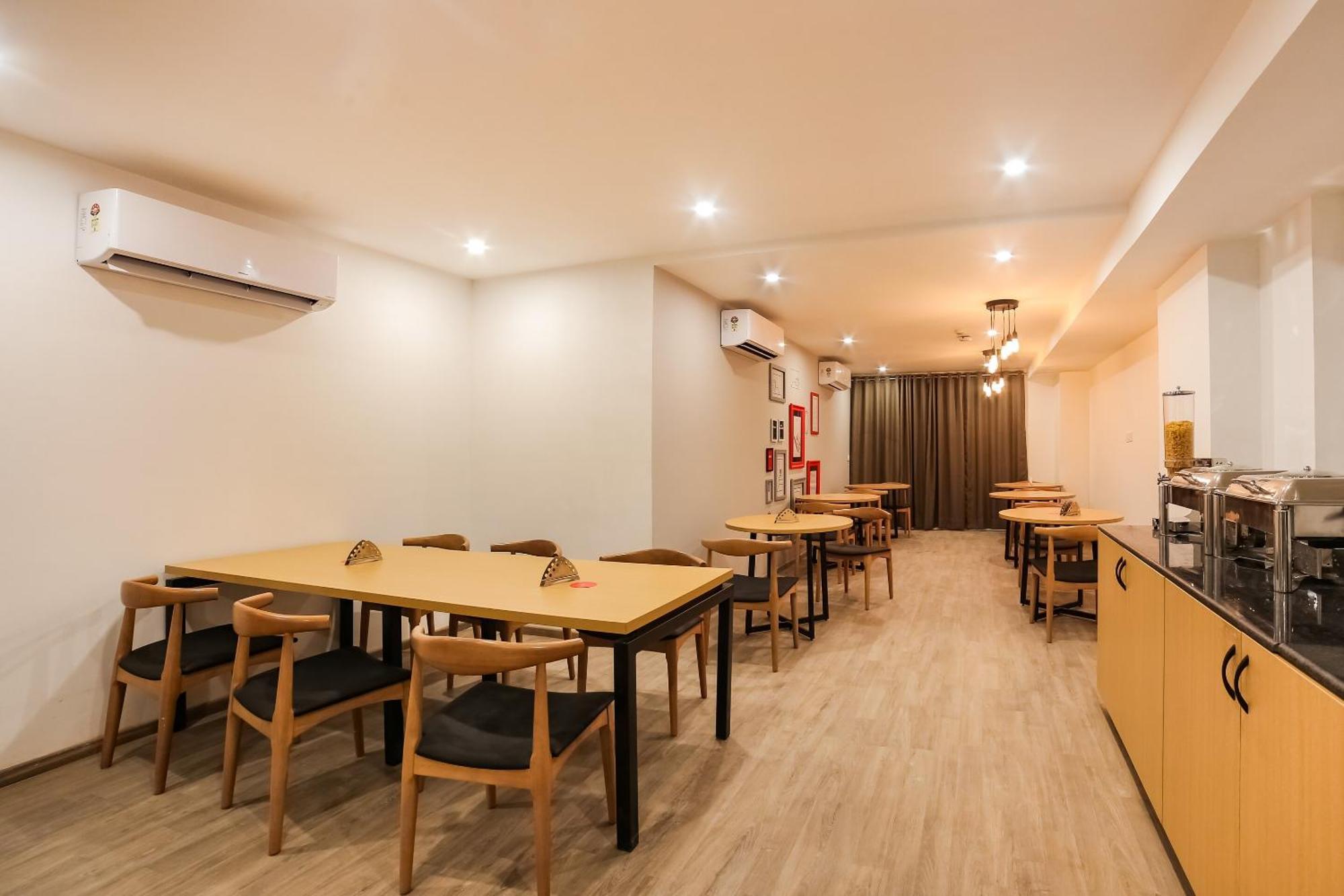فندق Super Townhouse Near Appu Ghar غورغاون المظهر الخارجي الصورة