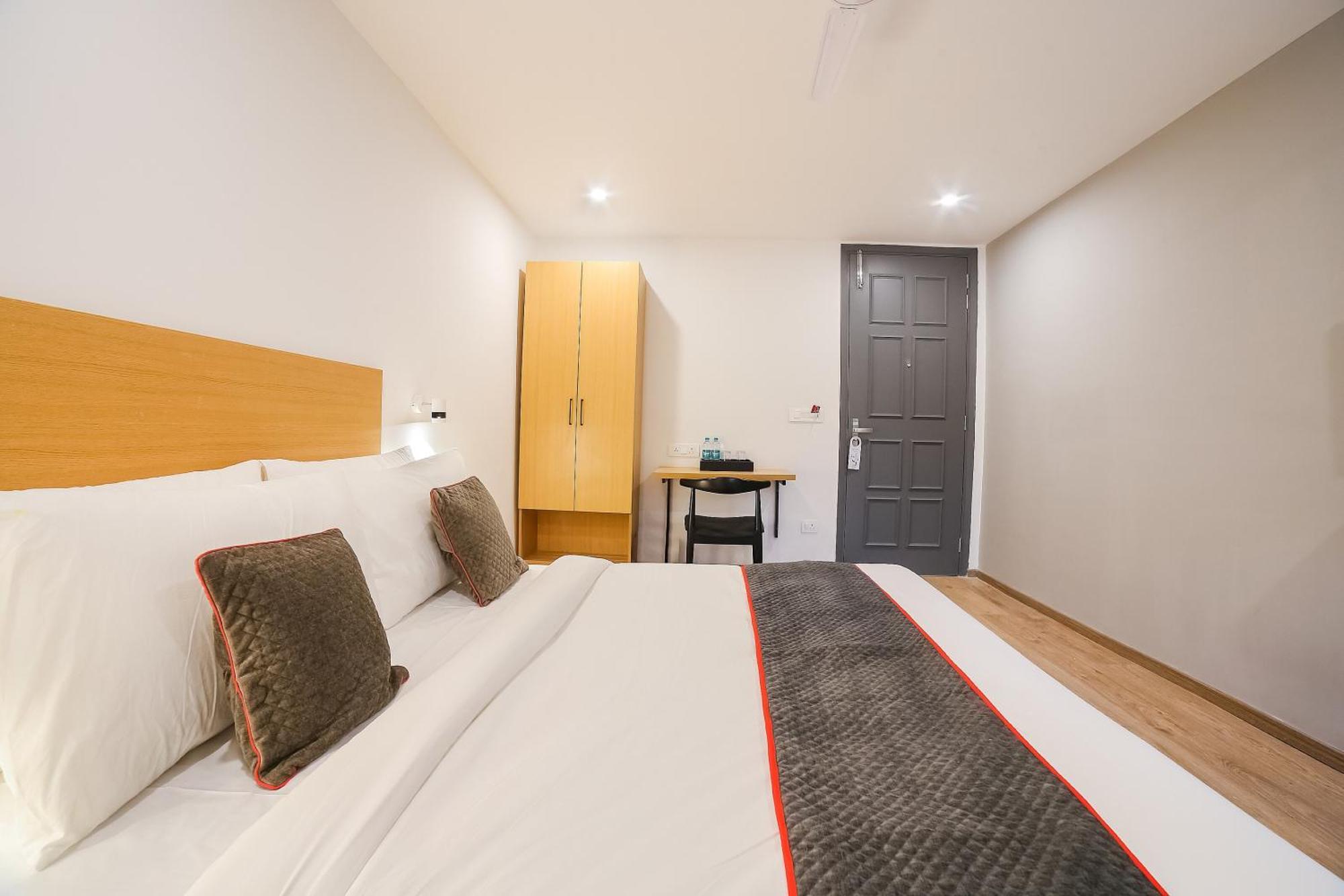 فندق Super Townhouse Near Appu Ghar غورغاون المظهر الخارجي الصورة